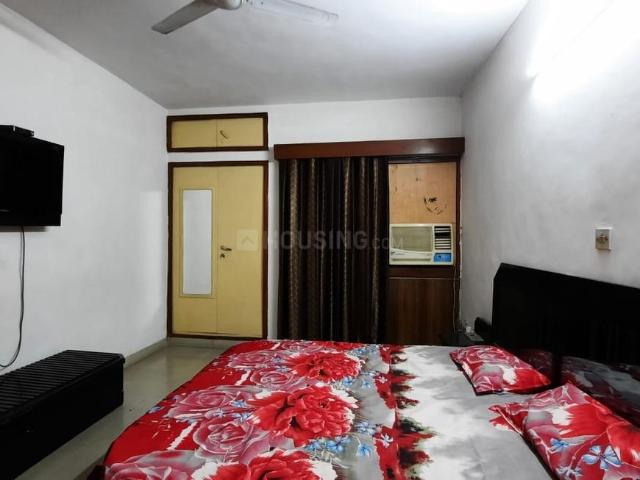 1 BHK Apartment in Sarita Vihar for rent New Delhi. The reference number is 20702921