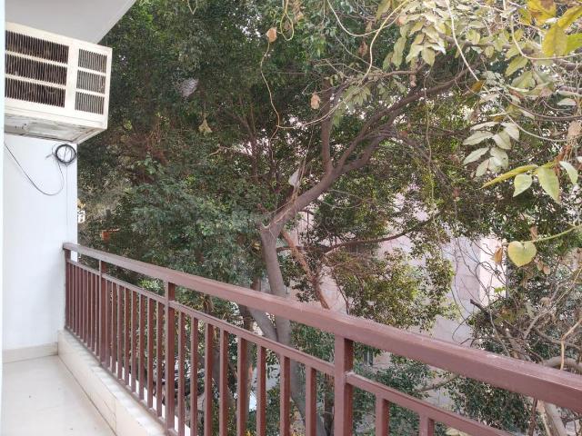 1 BHK Apartment in Sarita Vihar for rent New Delhi. The reference number is 20849694