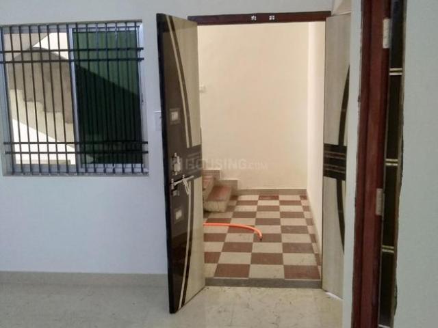 1 BHK Apartment in Sealdah for rent Kolkata. The reference number is 21230947