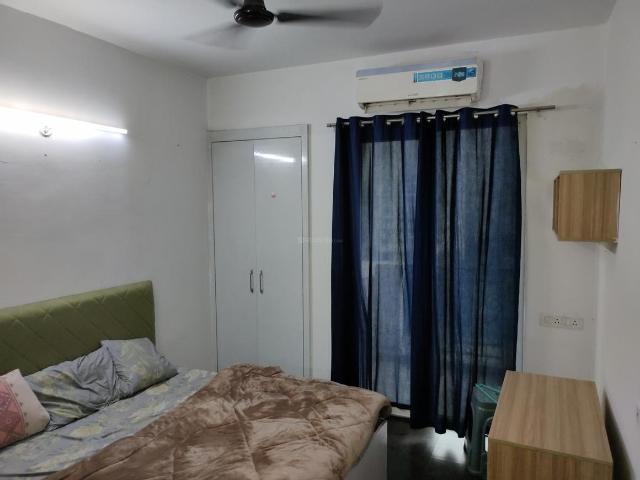 1 BHK Apartment in Sector 168 for rent Noida. The reference number is 19738429