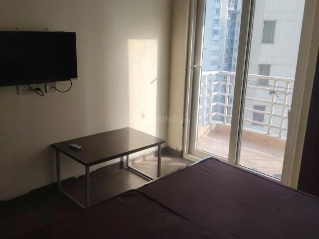 1 BHK Apartment in Sector 168 for rent Noida. The reference number is 20217490