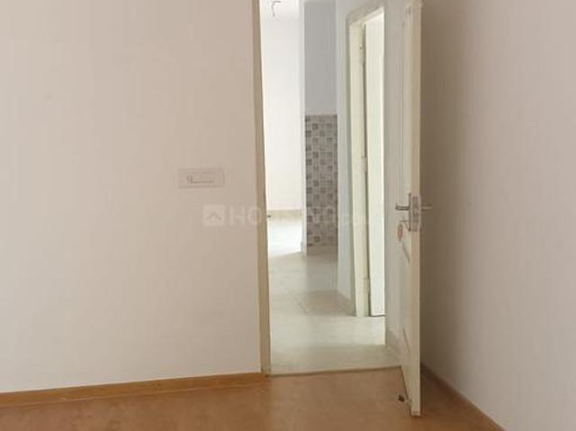1 BHK Apartment in Sector 19 Dwarka for rent New Delhi. The reference number is 21143187