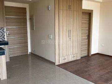 1 BHK Apartment in Sector 131 for rent Noida. The reference number is 20552955