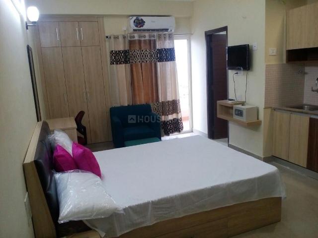 1 BHK Apartment in Sector 137 for rent Noida. The reference number is 19156334