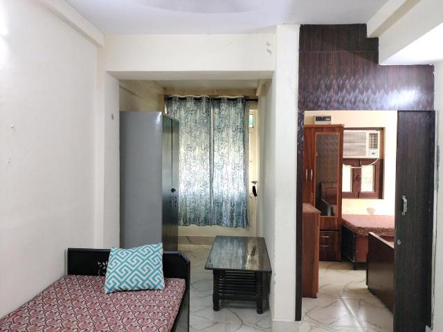 1 BHK Apartment in Sector 23B Dwarka for rent New Delhi. The reference number is 15542953