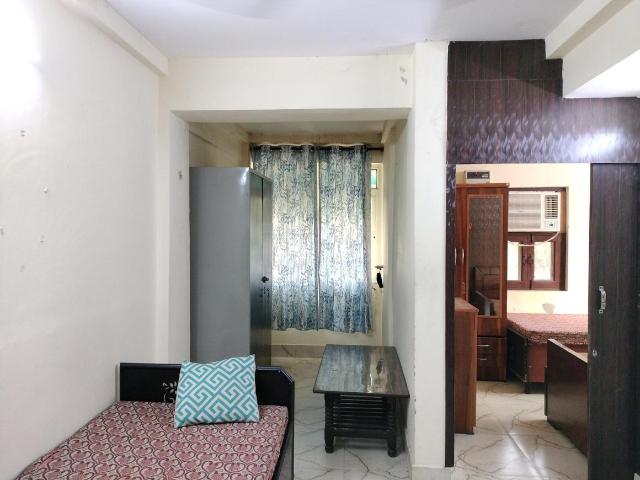 1 BHK Apartment in Sector 23B Dwarka for rent New Delhi. The reference number is 17329386