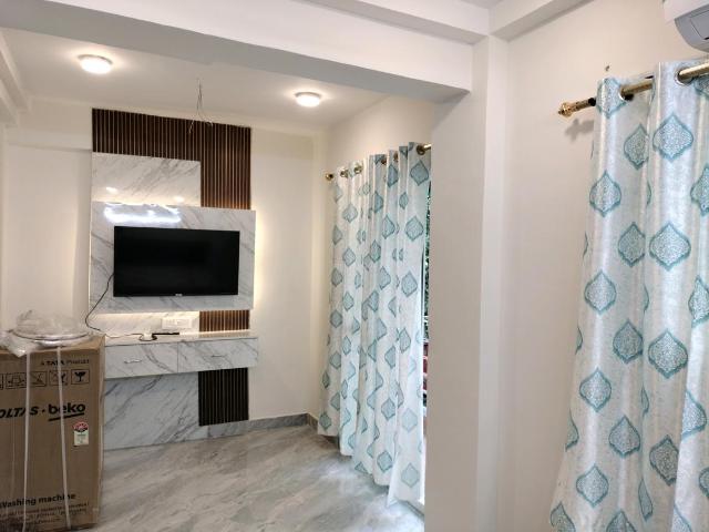 1 BHK Apartment in Sector 23B Dwarka for rent New Delhi. The reference number is 17867828