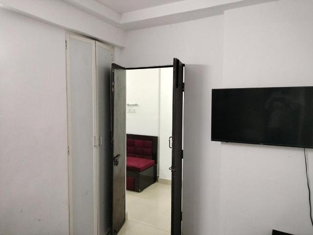 1 BHK Apartment in Sector 23B Dwarka for rent New Delhi. The reference number is 17868125