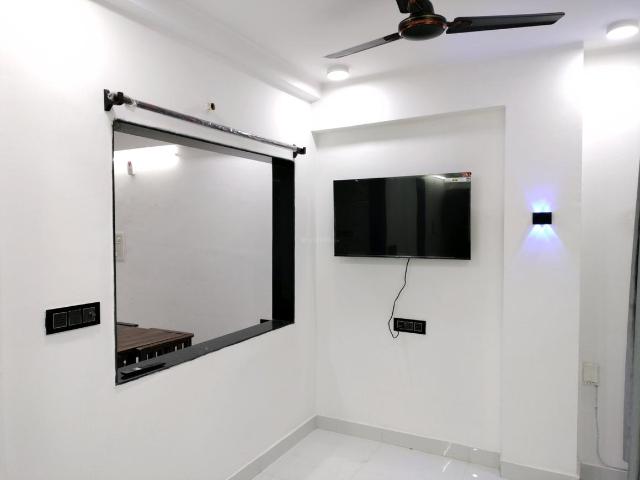 1 BHK Apartment in Sector 23B Dwarka for rent New Delhi. The reference number is 18153446