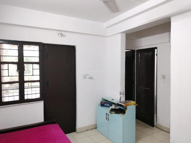 1 BHK Apartment in Sector 23B Dwarka for rent New Delhi. The reference number is 18755342
