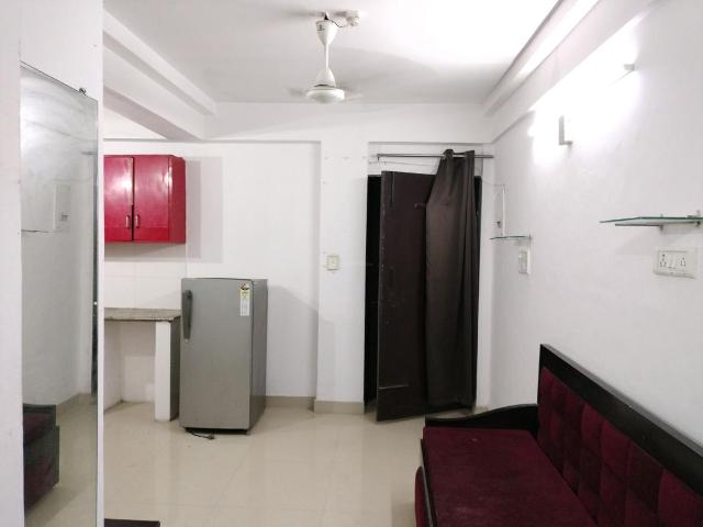 1 BHK Apartment in Sector 23B Dwarka for rent New Delhi. The reference number is 20130789