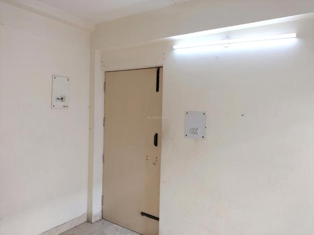 1 BHK Apartment in Sector 23B Dwarka for rent New Delhi. The reference number is 20330404