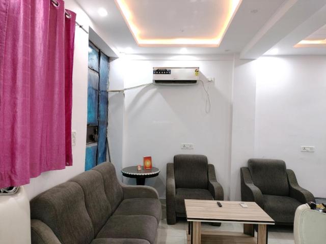 1 BHK Apartment in Sector 23B Dwarka for rent New Delhi. The reference number is 20330476