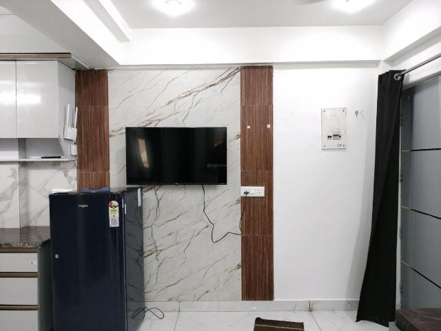 1 BHK Apartment in Sector 23B Dwarka for rent New Delhi. The reference number is 20330558