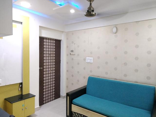 1 BHK Apartment in Sector 23B Dwarka for rent New Delhi. The reference number is 20330558