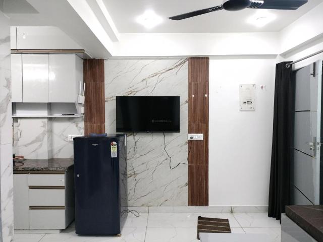 1 BHK Apartment in Sector 23B Dwarka for rent New Delhi. The reference number is 20332757