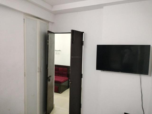 1 BHK Apartment in Sector 23B Dwarka for rent New Delhi. The reference number is 20488364