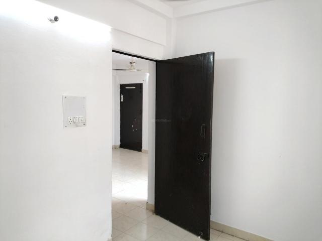 1 BHK Apartment in Sector 23B Dwarka for rent New Delhi. The reference number is 21158780