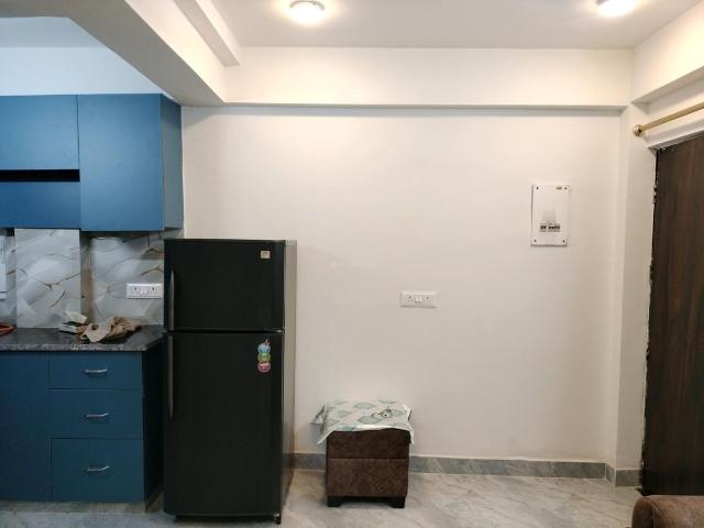 1 BHK Apartment in Sector 23B Dwarka for rent New Delhi. The reference number is 21289868