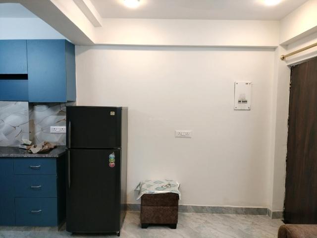 1 BHK Apartment in Sector 23B Dwarka for rent New Delhi. The reference number is 21339665