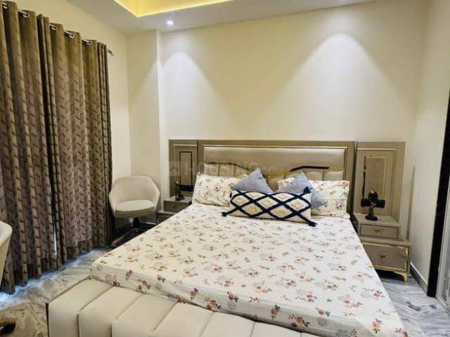 1 BHK Apartment in Sector 37 for rent Noida. The reference number is 21095753