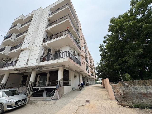 1 BHK Apartment in Sector 49 for resale Noida. The reference number is 21332757