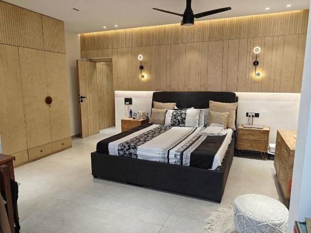 1 BHK Apartment in Sector 43 for rent Gurgaon. The reference number is 20552989