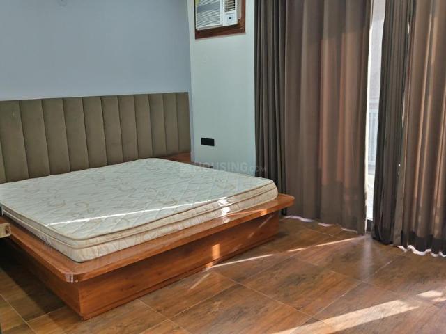 1 BHK Apartment in Sector 52A for rent Gurgaon. The reference number is 19925644