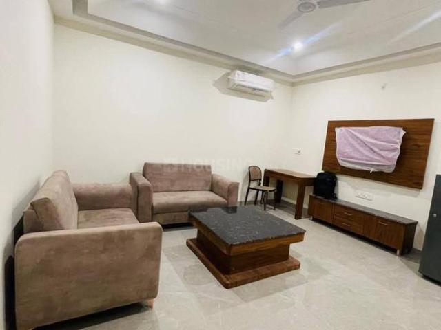 1 BHK Apartment in Sector 62 for rent Noida. The reference number is 20833310