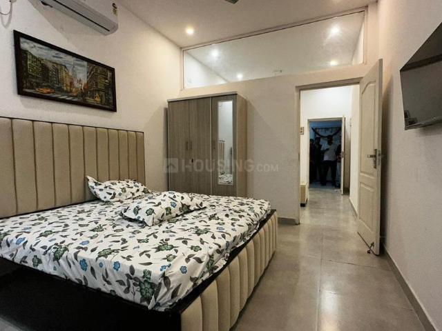 1 BHK Apartment in Sector 62 for rent Noida. The reference number is 20844129