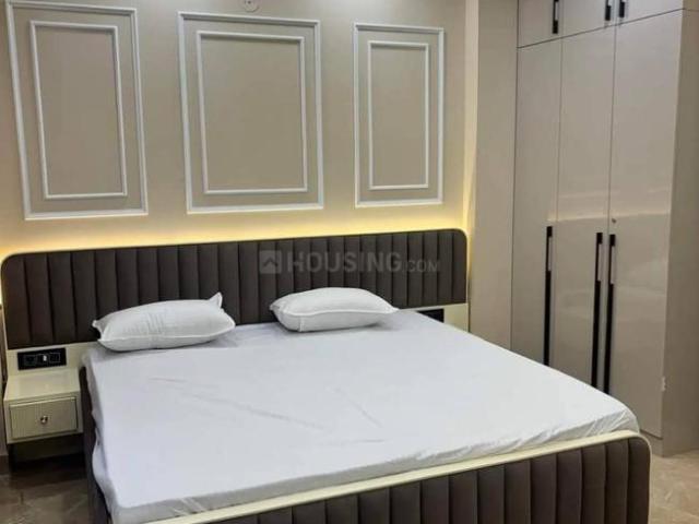 1 BHK Apartment in Sector 62 for rent Noida. The reference number is 20884099