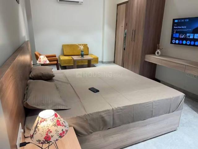 1 BHK Apartment in Sector 62 for rent Noida. The reference number is 20999585