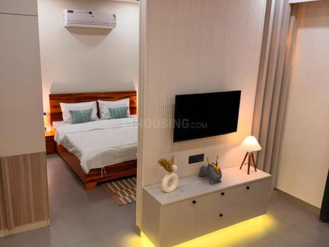 1 BHK Apartment in Sector 62 for rent Noida. The reference number is 21096242