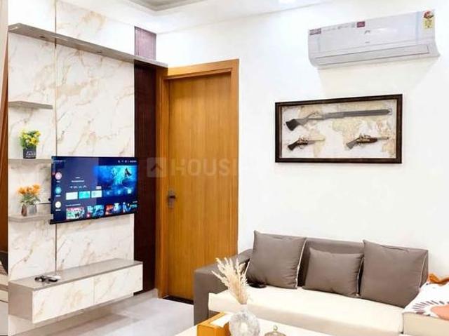 1 BHK Apartment in Sector 62 for rent Noida. The reference number is 21289371