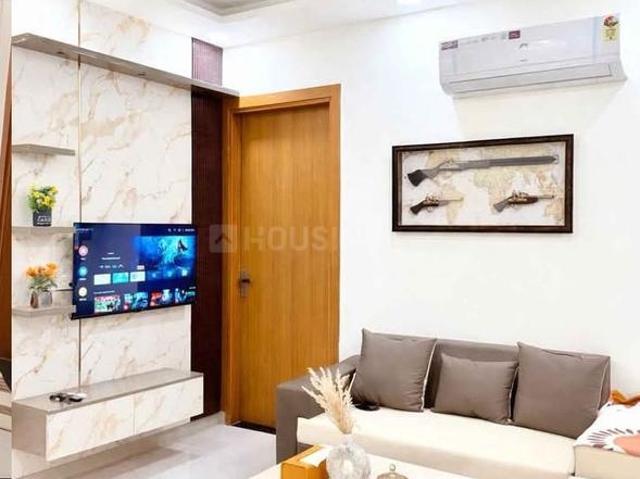 1 BHK Apartment in Sector 62 for rent Noida. The reference number is 21348756