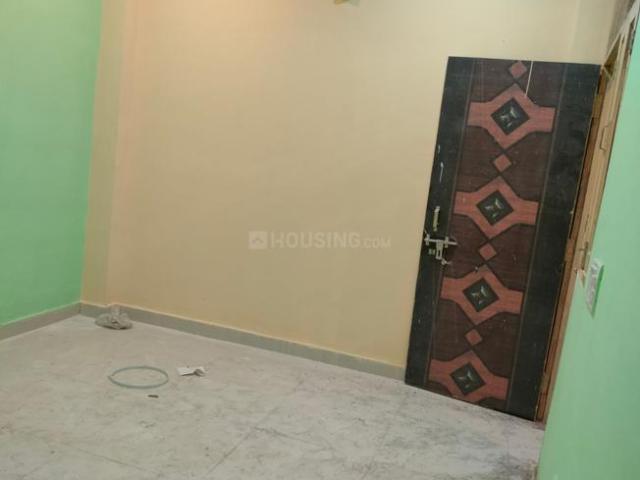 1 BHK Apartment in Sector 62A for rent Noida. The reference number is 21360639