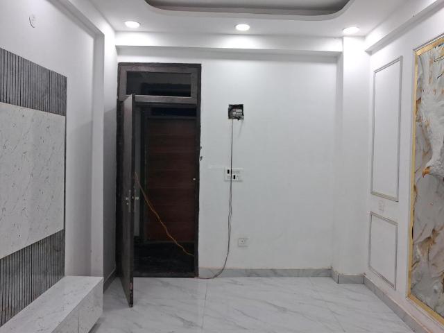 1 BHK Apartment in Sector 74 for resale Noida. The reference number is 20896595