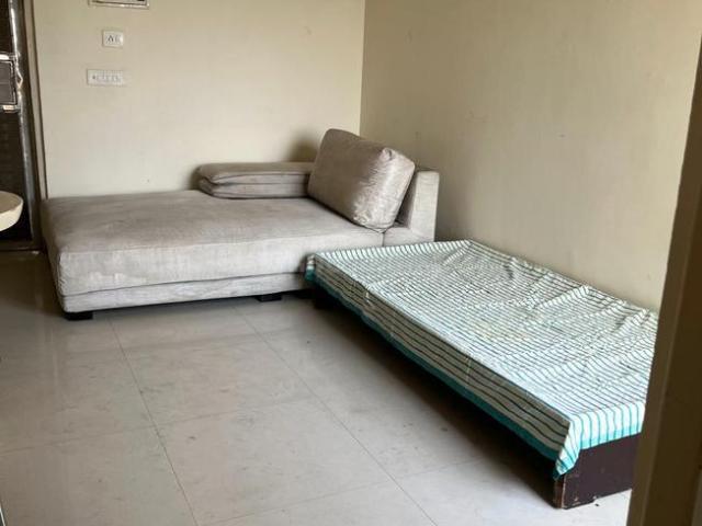 1 BHK Apartment in Sector 75 for resale Noida. The reference number is 20999829