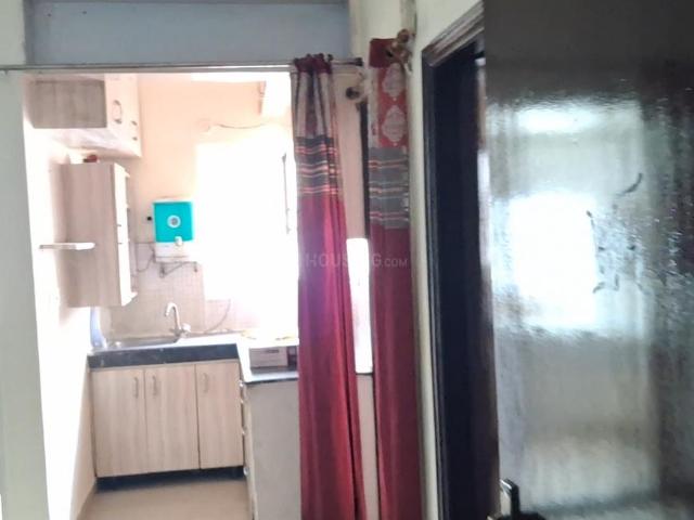 1 BHK Apartment in Sector 77 for rent Noida. The reference number is 21085661