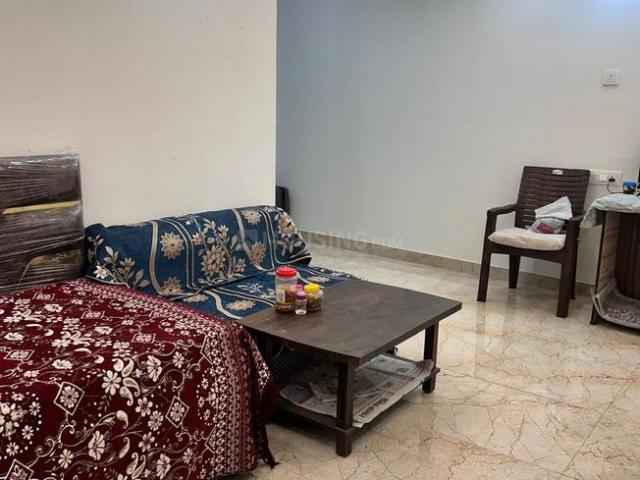 1 BHK Apartment in Sector 73 for rent Noida. The reference number is 20756805