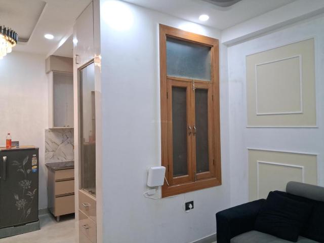 1 BHK Apartment in Sector 73 for rent Noida. The reference number is 20787823