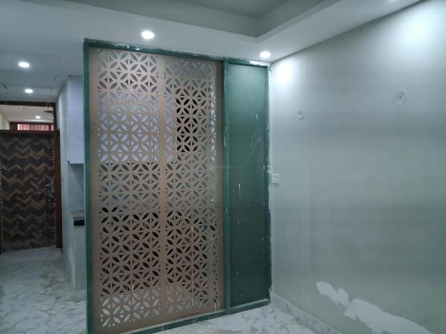 1 BHK Apartment in Sector 89 for resale Noida. The reference number is 18607953