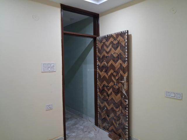 1 BHK Apartment in Sector 89 for resale Noida. The reference number is 19902055
