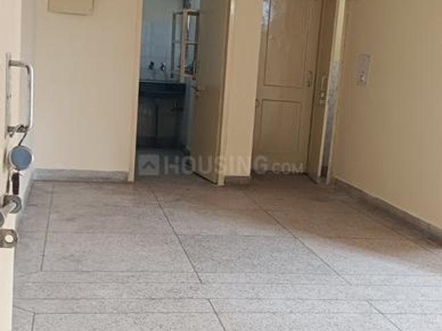 1 BHK Apartment in Sector 82 for rent Noida. The reference number is 21096577