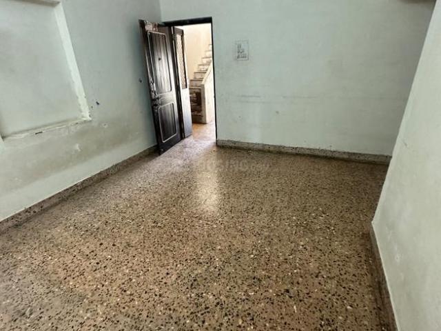 1 BHK Apartment in Shahibaug for rent Ahmedabad. The reference number is 21234935