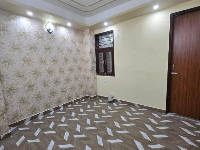 1 BHK Apartment in Shastri Nagar for resale Ghaziabad. The reference number is 21117174