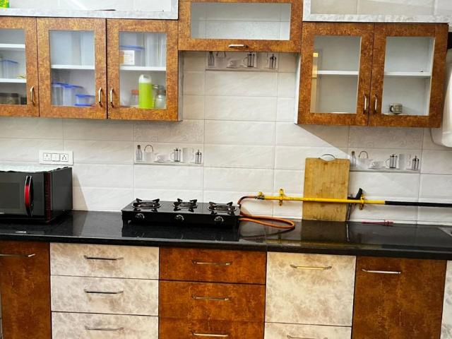 1 BHK Apartment in Shela for rent Ahmedabad. The reference number is 19944505