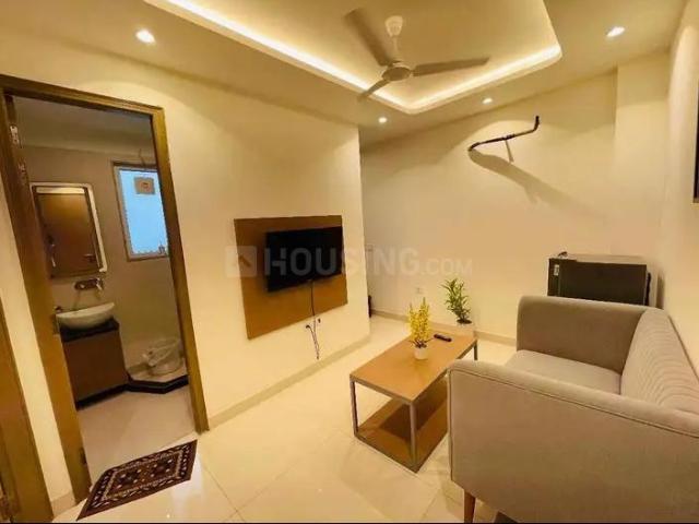 1 BHK Apartment in Shivaji Nagar for rent Pune. The reference number is 20617336