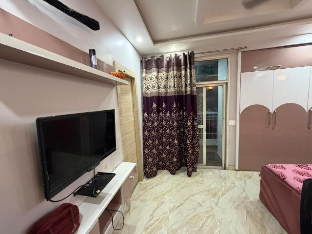 1 BHK Apartment in Sunrakh Bangar for resale Vrindavan. The reference number is 21360430