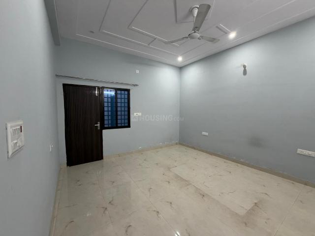1 BHK Apartment in Swarna Jayanti Nagar for rent Aligarh. The reference number is 20331867